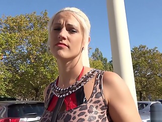 casting big tits blonde